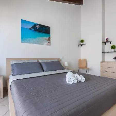 Locazione Turistica Paradise.27 Apartment *